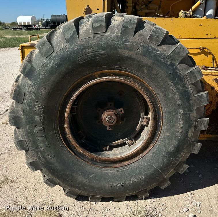 image for item DQ1415 Galion T500M  motor grader