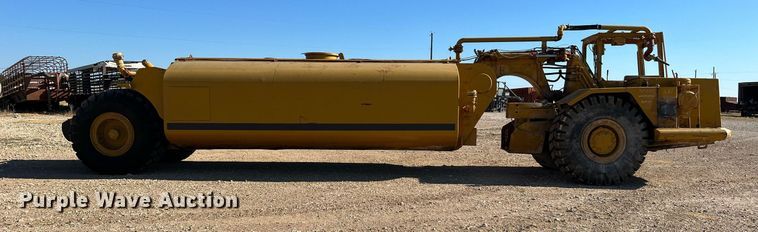 image for item DQ2162 Caterpillar 613C  water wagon