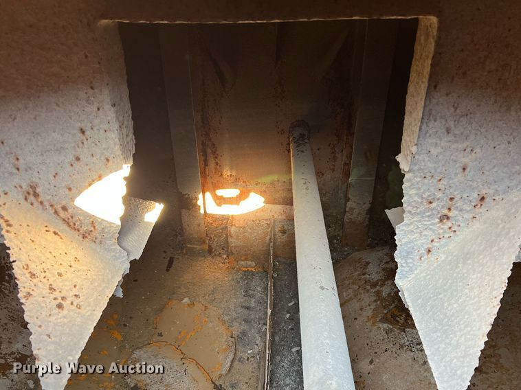 image for item DQ2162 Caterpillar 613C  water wagon