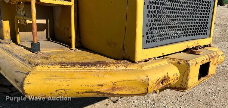 image for item DQ2162 Caterpillar 613C  water wagon