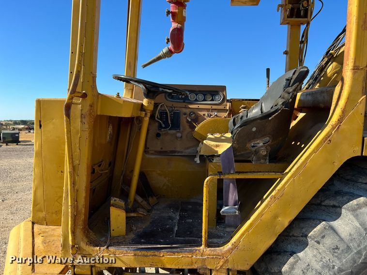 image for item DQ2162 Caterpillar 613C  water wagon