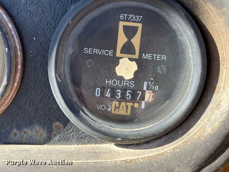 image for item DQ2162 Caterpillar 613C  water wagon