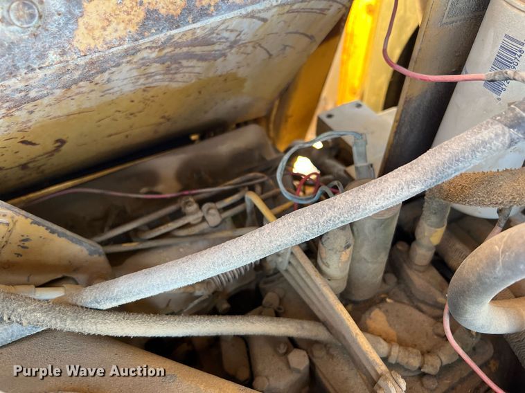 image for item DQ2162 Caterpillar 613C  water wagon