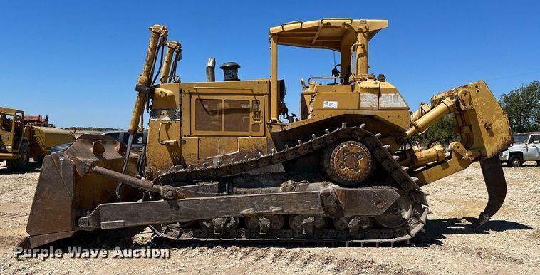 image for item DQ2163 1994 Caterpillar D8N  dozer