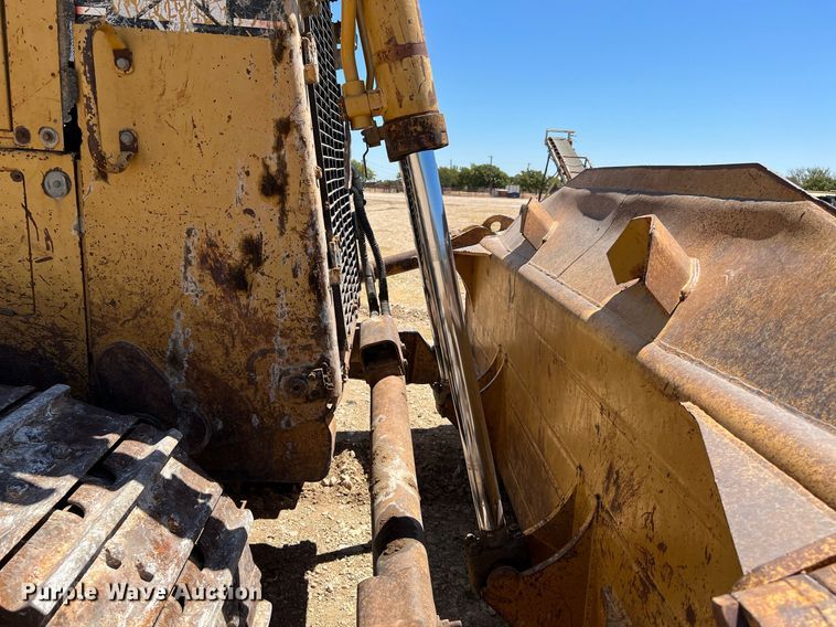 image for item DQ2163 1994 Caterpillar D8N  dozer