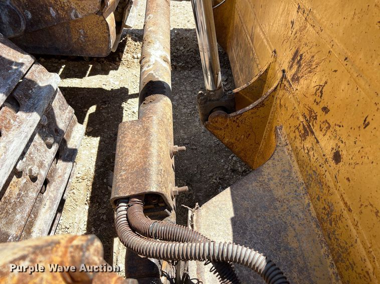 image for item DQ2163 1994 Caterpillar D8N  dozer