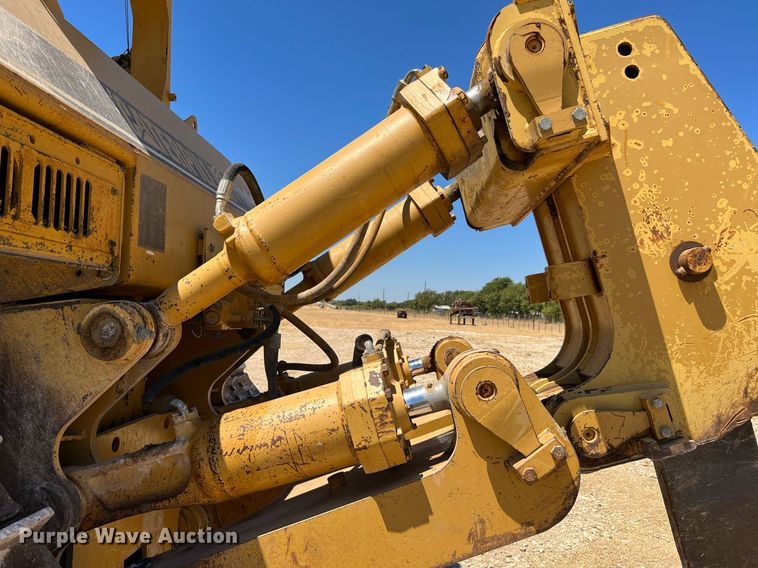 image for item DQ2163 1994 Caterpillar D8N  dozer