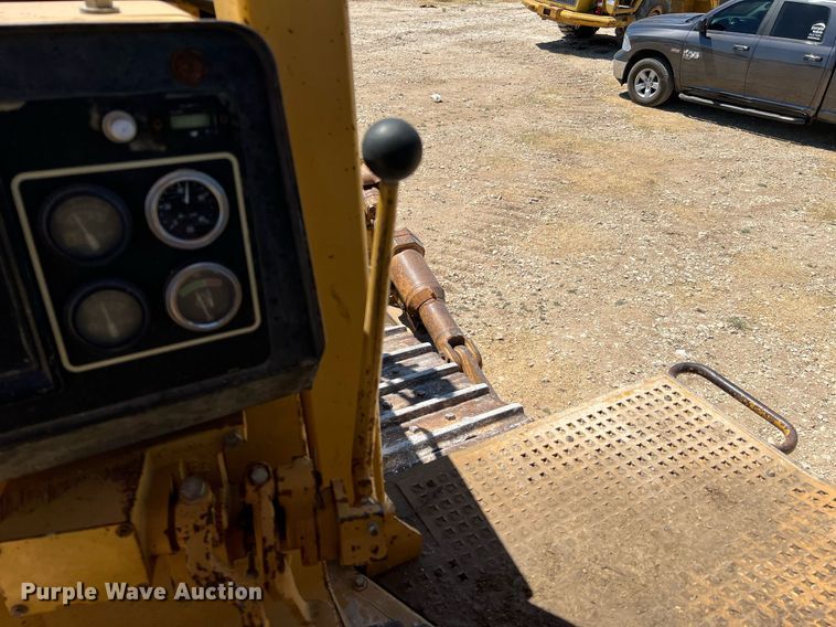 image for item DQ2163 1994 Caterpillar D8N  dozer