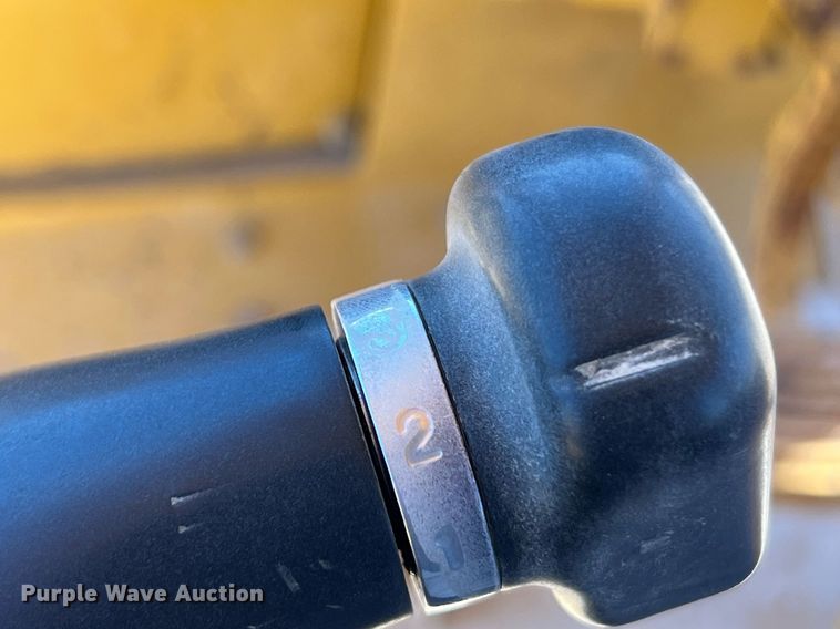 image for item DQ2163 1994 Caterpillar D8N  dozer