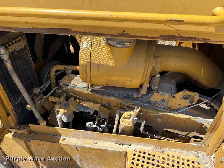 image for item DQ2163 1994 Caterpillar D8N  dozer