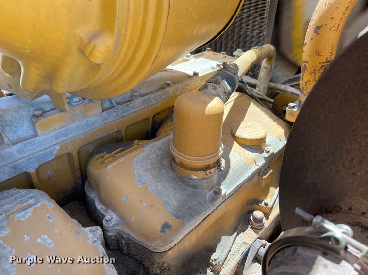 image for item DQ2163 1994 Caterpillar D8N  dozer