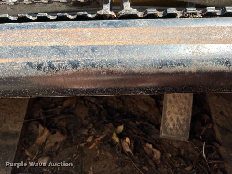 image for item DQ2164 2005 Caterpillar 242B  skid steer loader