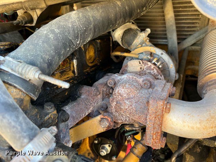 image for item DQ2164 2005 Caterpillar 242B  skid steer loader