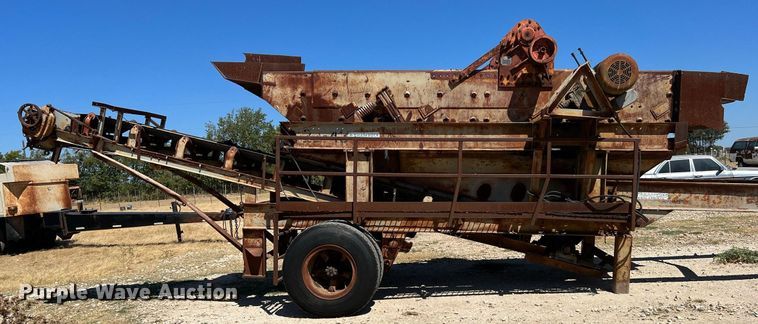 image for item DQ2165 Cedarapids  screen