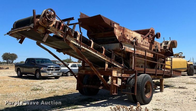 image for item DQ2165 Cedarapids  screen