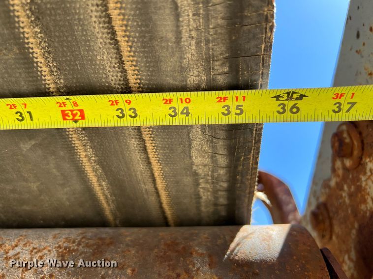 image for item DQ2165 Cedarapids  screen