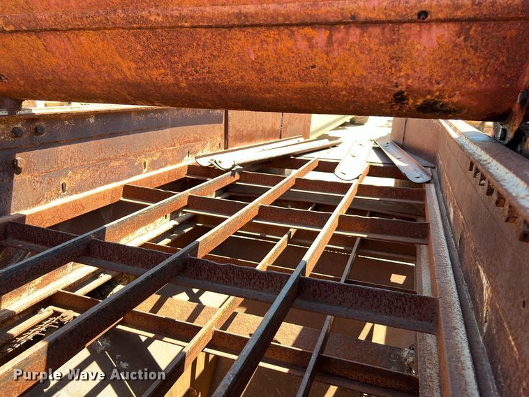 image for item DQ2165 Cedarapids  screen