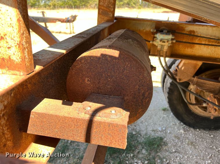 image for item DQ2165 Cedarapids  screen