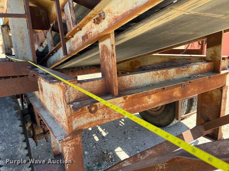 image for item DQ2165 Cedarapids  screen