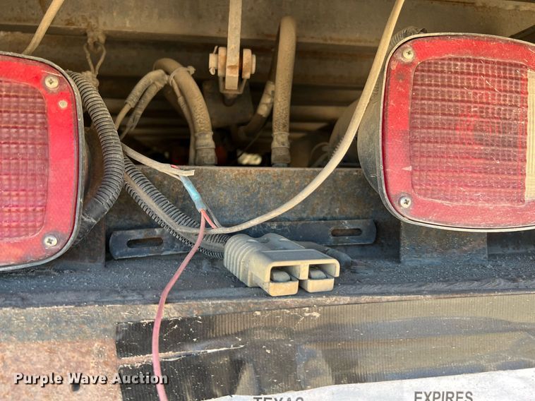 image for item DQ2166 2007 International 4300  dump truck