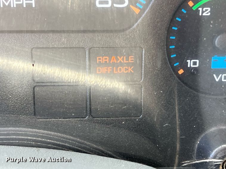 image for item DQ2166 2007 International 4300  dump truck