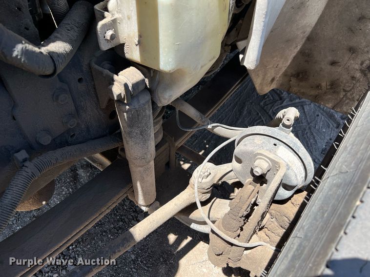 image for item DQ2166 2007 International 4300  dump truck