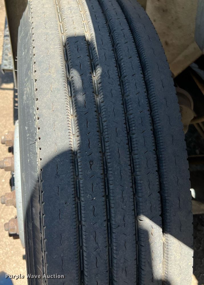 image for item DQ2166 2007 International 4300  dump truck