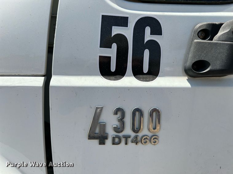 image for item DQ2166 2007 International 4300  dump truck