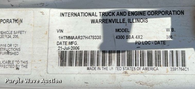 image for item DQ2166 2007 International 4300  dump truck