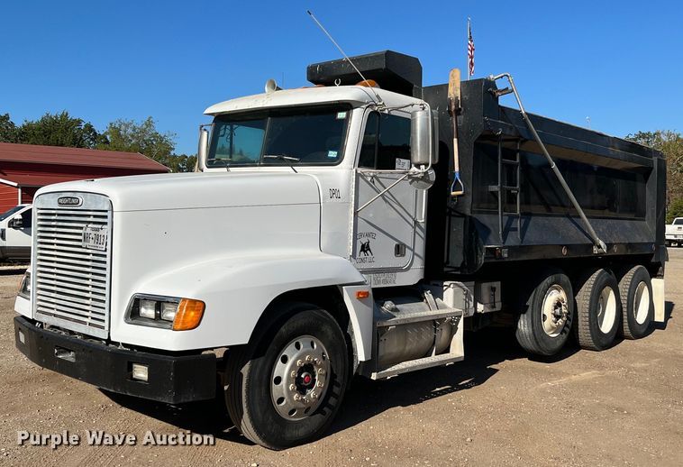 image for item DQ2167 2000 Freightliner FLD  dump truck
