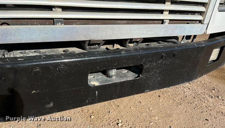 image for item DQ2167 2000 Freightliner FLD  dump truck