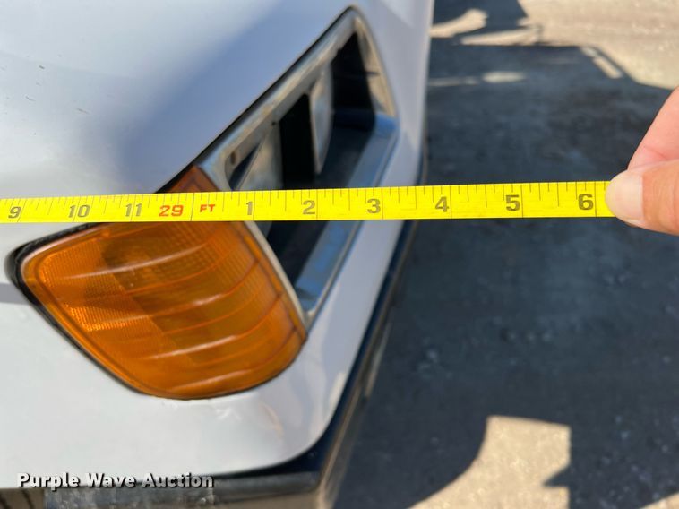 image for item DQ2167 2000 Freightliner FLD  dump truck