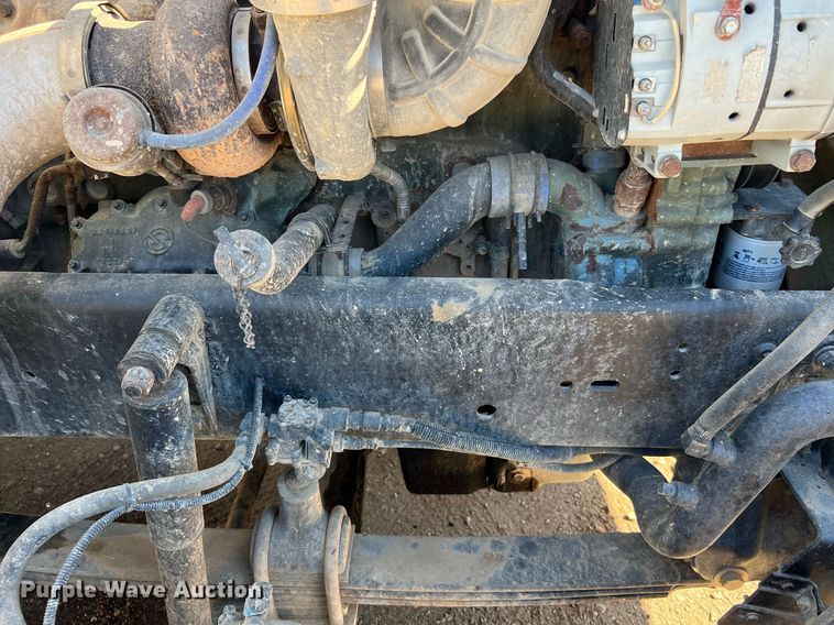 image for item DQ2167 2000 Freightliner FLD  dump truck