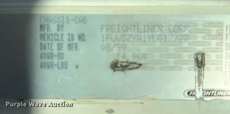 image for item DQ2167 2000 Freightliner FLD  dump truck