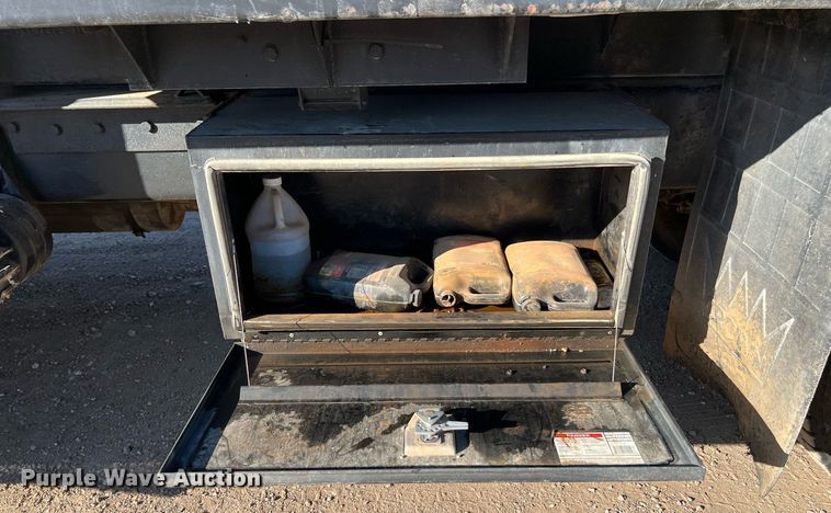 image for item DQ2168 2007 Peterbilt 340  dump truck