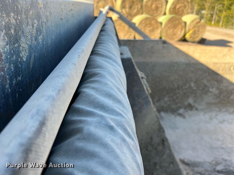 image for item DQ2168 2007 Peterbilt 340  dump truck