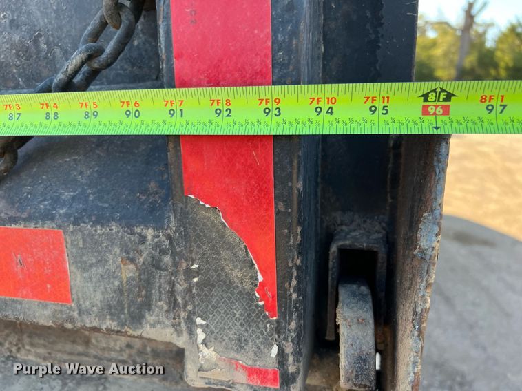 image for item DQ2168 2007 Peterbilt 340  dump truck