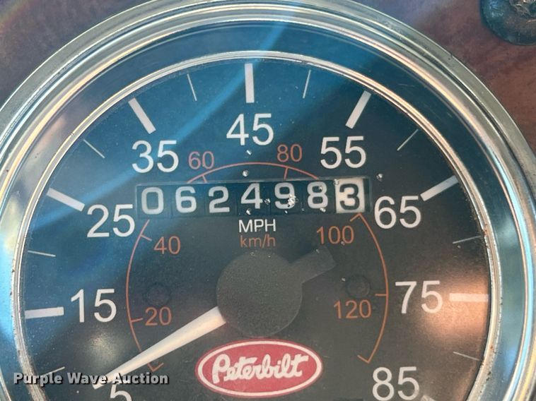 image for item DQ2168 2007 Peterbilt 340  dump truck