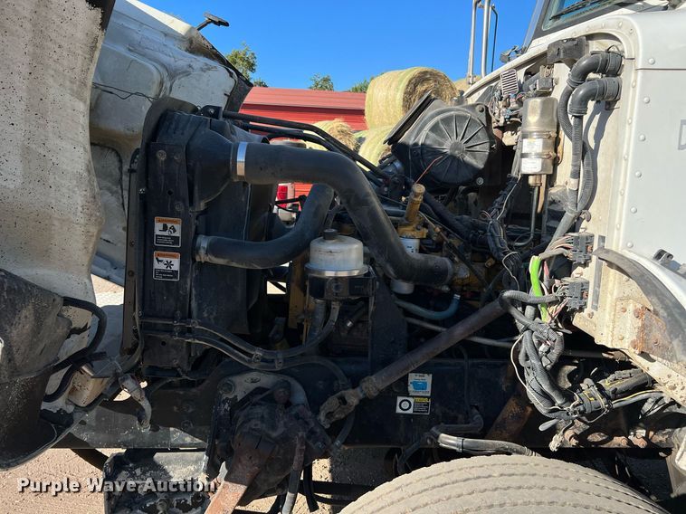 image for item DQ2168 2007 Peterbilt 340  dump truck