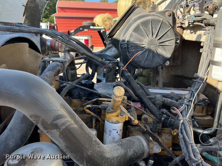 image for item DQ2168 2007 Peterbilt 340  dump truck