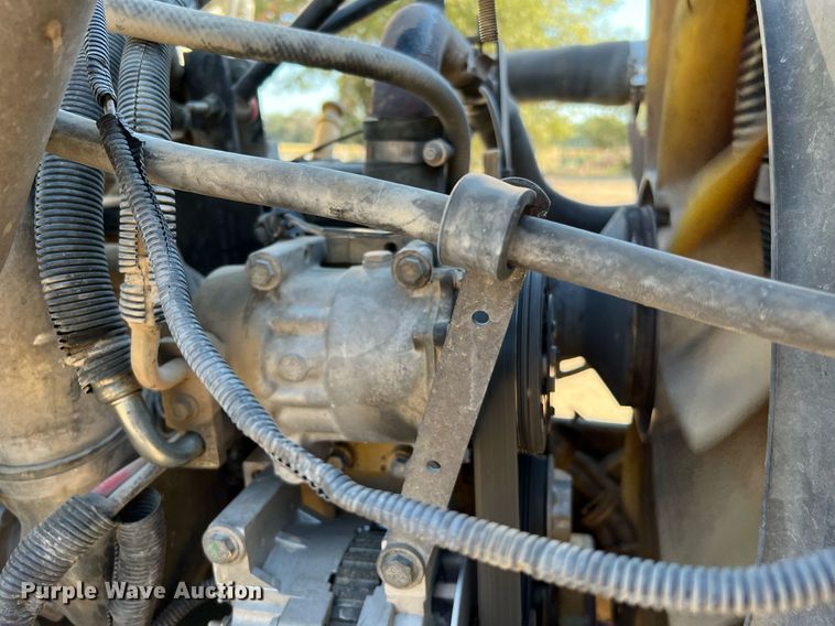 image for item DQ2168 2007 Peterbilt 340  dump truck