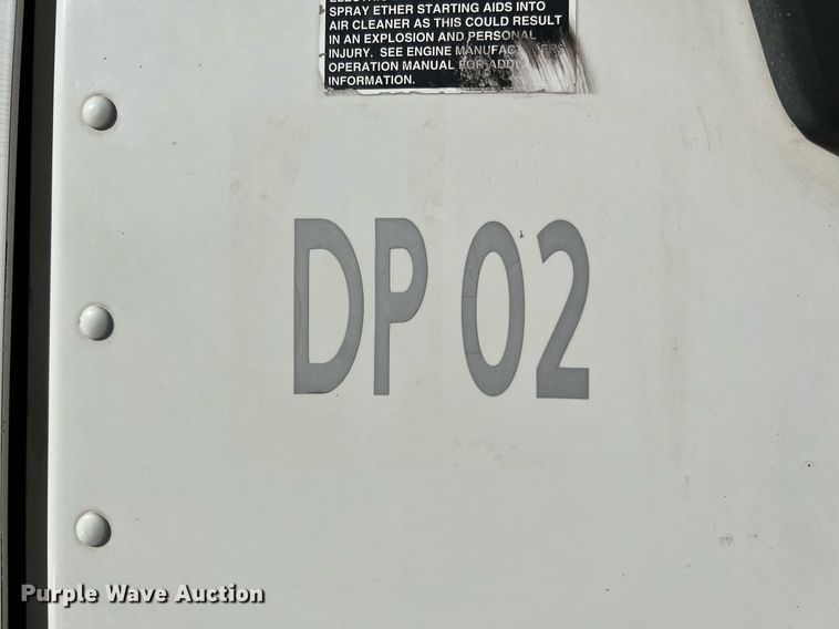 image for item DQ2168 2007 Peterbilt 340  dump truck