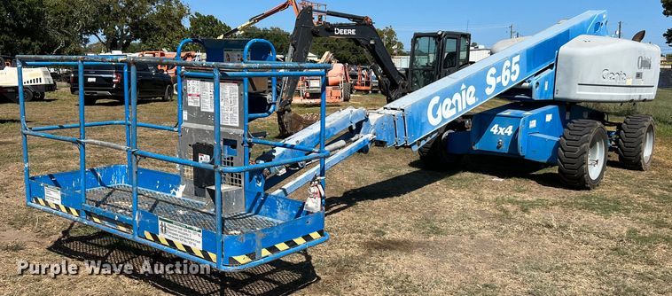 image for item DQ2170 2014 Genie S-65  boom lift