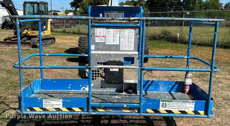 image for item DQ2170 2014 Genie S-65  boom lift