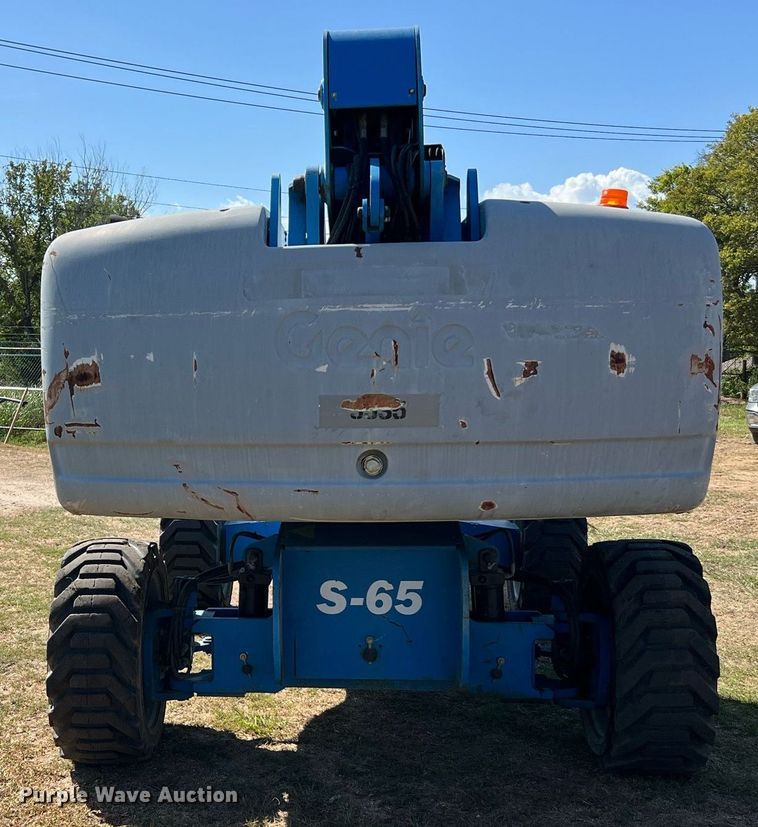 image for item DQ2170 2014 Genie S-65  boom lift