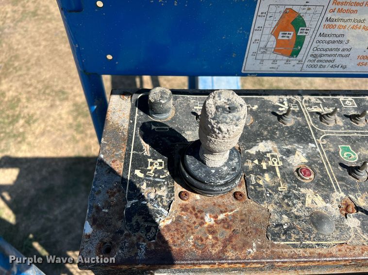 image for item DQ2170 2014 Genie S-65  boom lift