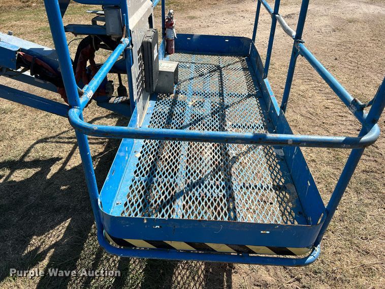 image for item DQ2170 2014 Genie S-65  boom lift