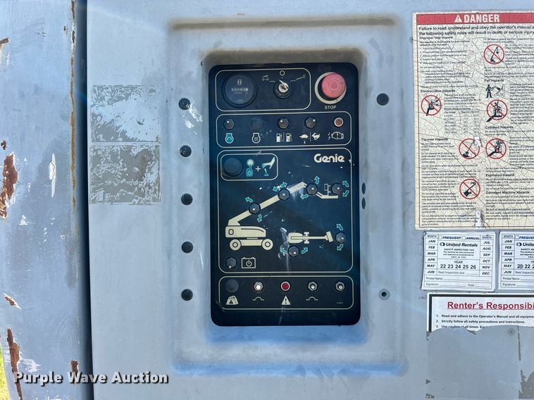 image for item DQ2170 2014 Genie S-65  boom lift