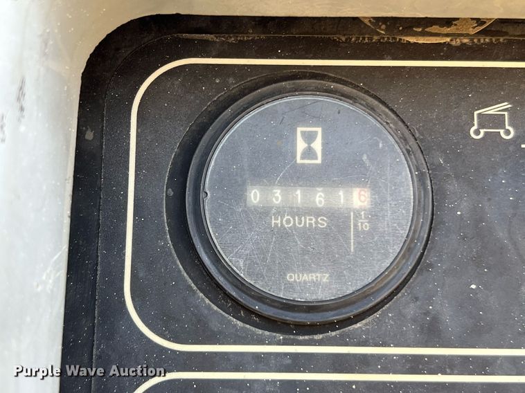 image for item DQ2170 2014 Genie S-65  boom lift