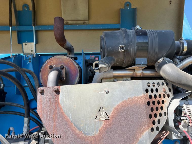 image for item DQ2170 2014 Genie S-65  boom lift